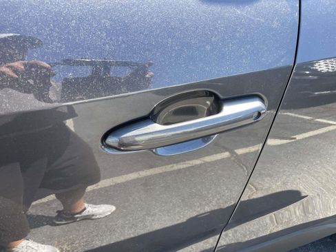 Used 2024 Toyota RAV4 XLE w/ Convenience Package image 13