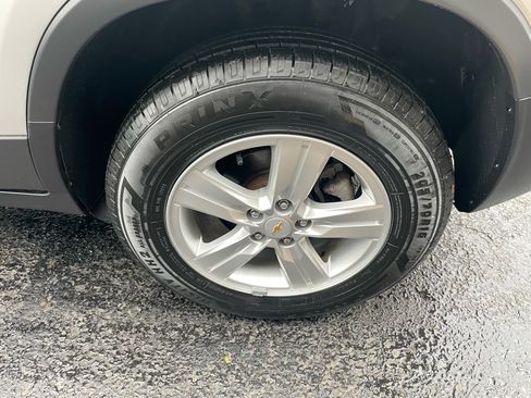 Used 2018 Chevrolet Trax LS image 15