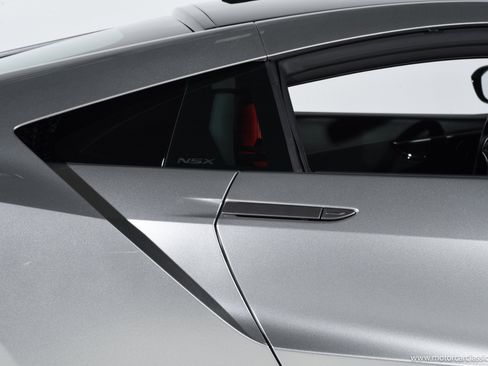Used 2019 Acura NSX AWD/4WD image 11