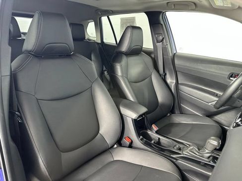 Certified 2024 Toyota Corolla Cross XLE AWD/4WD image 27