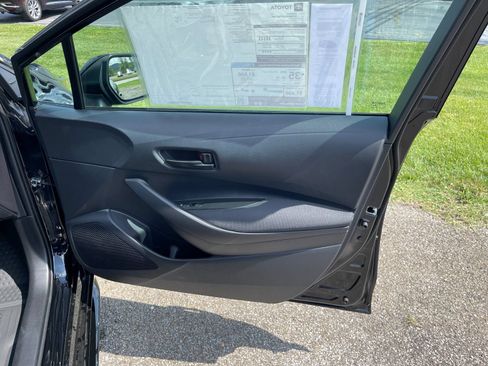 Used 2026 Toyota Corolla LE w/ LE Premium Package FWD image 17
