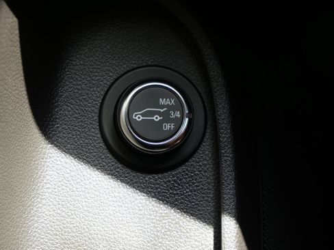 Used 2024 Buick Envista Sport Touring w/ Convenience I Package FWD image 31