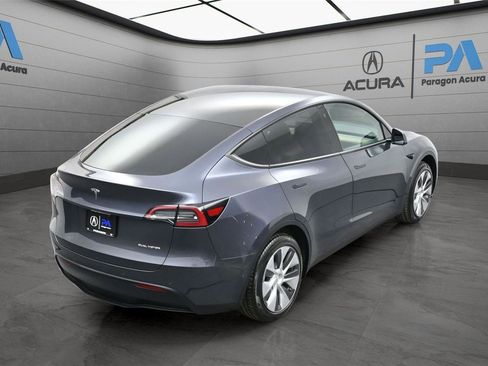 Used 2023 Tesla Model Y Long Range image 31
