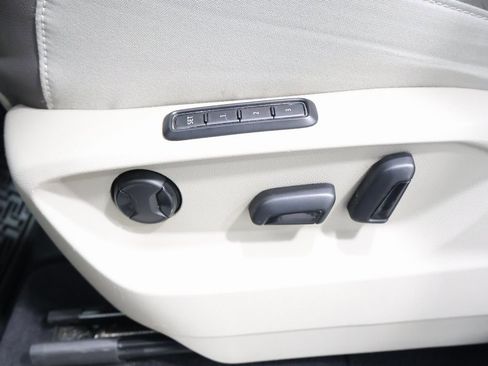 Used 2021 Volkswagen Atlas SEL Premium image 14