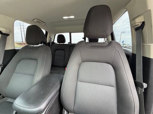 Used 2022 Chevrolet Colorado LT w/ LT Convenience Package RWD image 13