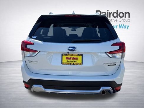 Used 2023 Subaru Forester Touring AWD/4WD image 6