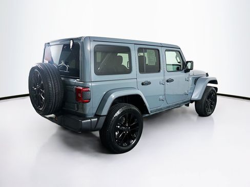 Used 2024 Jeep Wrangler Unlimited Sahara AWD/4WD image 9