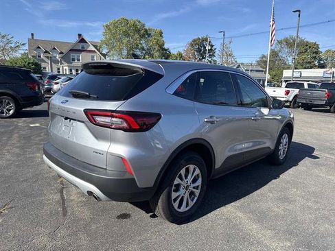 Used 2024 Ford Escape Active image 9