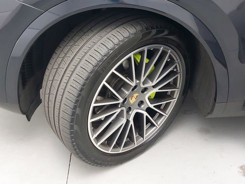 Certified 2023 Porsche Cayenne image 34