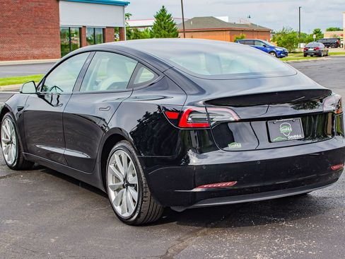Used 2020 Tesla Model 3 Standard Range Plus RWD image 7