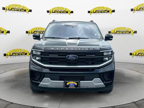 Certified 2025 Ford Expedition Max Platinum w/ Driver's Package AWD/4WD image 11