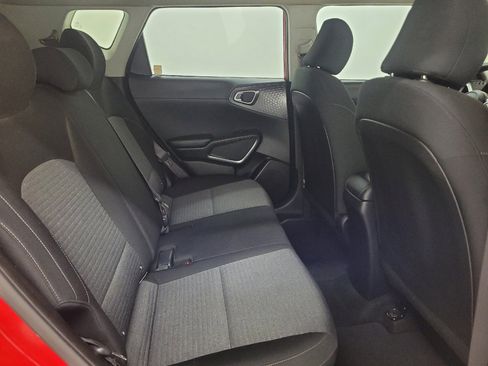 Used 2020 Kia Soul S FWD image 19