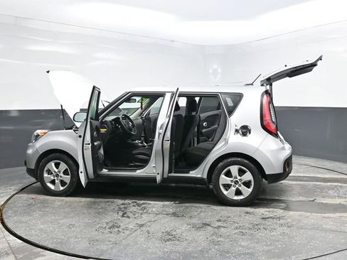 Used 2019 Kia Soul image 39