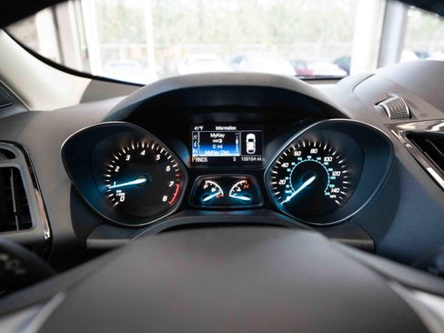 Used 2014 Ford Escape Titanium image 16