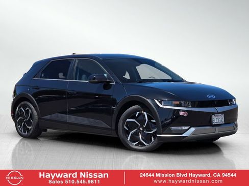 Used 2024 Hyundai Ioniq 5 SEL RWD image 1