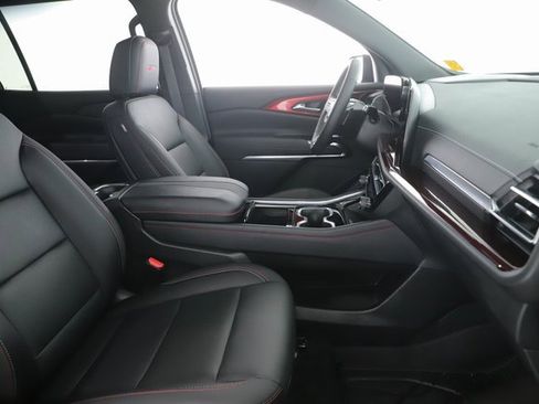 Used 2025 Chevrolet Traverse Z71 image 31