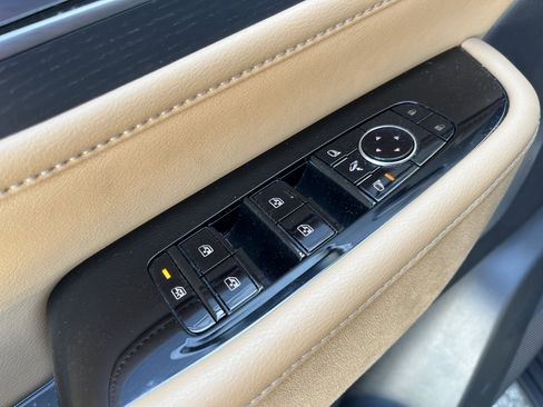 Certified 2025 INFINITI QX80 Sensory AWD/4WD image 12