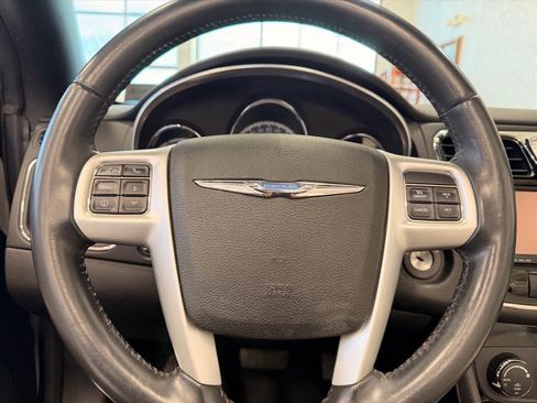 Used 2013 Chrysler 200 Limited image 18