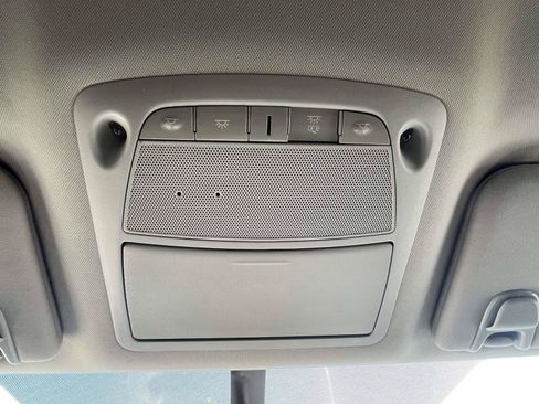Used 2018 Nissan Murano S AWD/4WD image 33