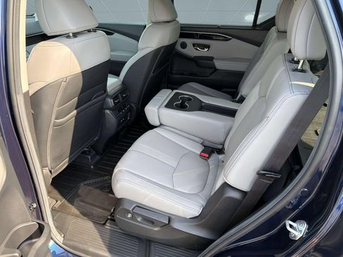 Used 2025 Honda Pilot Touring image 27