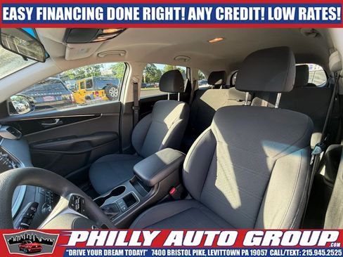 Used 2019 Kia Sorento FWD image 11
