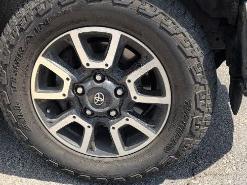 Used 2020 Toyota Tundra SR5 w/ TRD Off-Road Package image 22