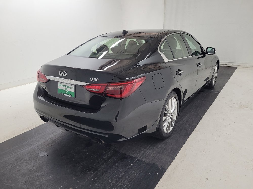 Used 2018 INFINITI Q50 Luxe w/ Cargo Package (L95) AWD/4WD image 9