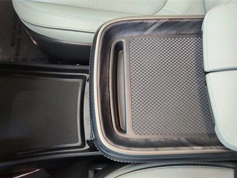 Used 2024 Rivian R1S Adventure image 53