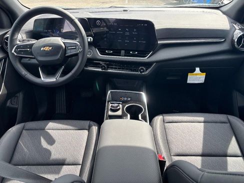 New 2026 Chevrolet Equinox LT FWD image 6