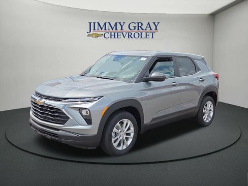 New 2026 Chevrolet TrailBlazer LS w/ LS Convenience Package FWD image 1