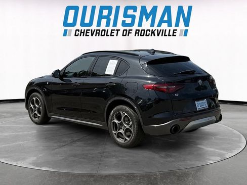 Used 2022 Alfa Romeo Stelvio Ti AWD/4WD image 4