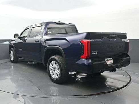 Used 2022 Toyota Tundra SR5 w/ SR5 Convenience Package AWD/4WD image 3