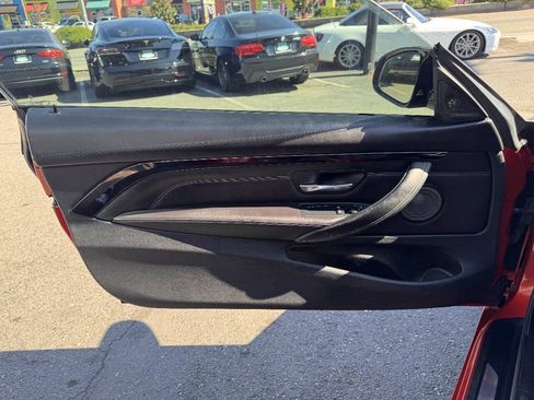 Used 2015 BMW M4 Coupe RWD image 26