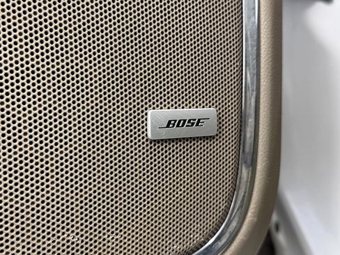 Used 2016 Chevrolet Suburban LTZ image 10