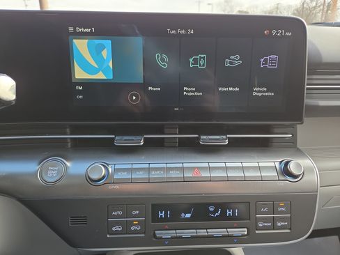 Certified 2025 Hyundai Kona SEL image 25