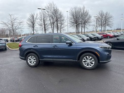 Used 2025 Honda CR-V LX image 3