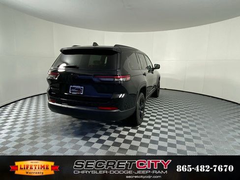 New 2025 Jeep Grand Cherokee L Limited w/ Black Appearance Package image 7