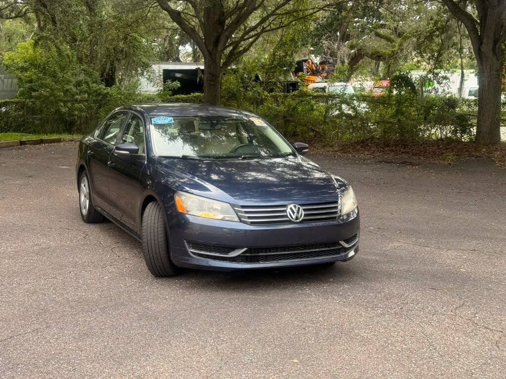 Used 2013 Volkswagen Passat 2.5 SE FWD image 3
