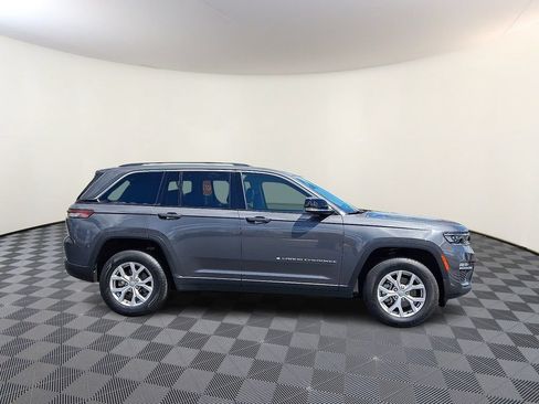 Used 2022 Jeep Grand Cherokee Limited AWD/4WD image 10