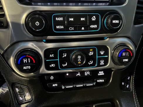 Used 2017 GMC Yukon SLT image 34