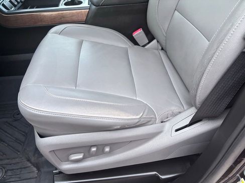 Used 2018 Chevrolet Silverado 2500 LTZ w/ Duramax Plus Package image 21