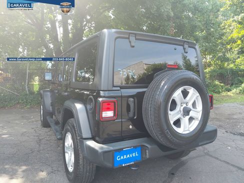 Used 2019 Jeep Wrangler Unlimited Sport S AWD/4WD image 29