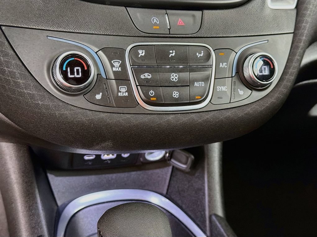 Used 2024 Chevrolet Malibu LT FWD image 20