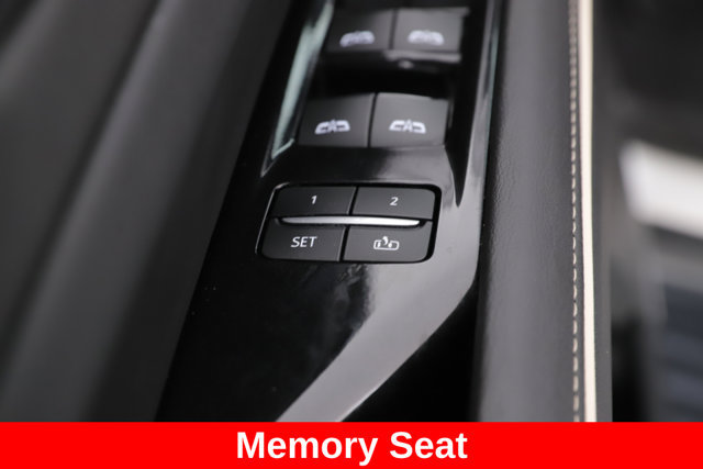 Used 2022 Cadillac Escalade Luxury w/ LPO, Floor Liner Package AWD/4WD image 19