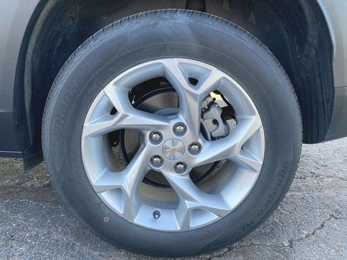 Used 2024 Chevrolet Trax LS w/ LS Convenience Package FWD image 29