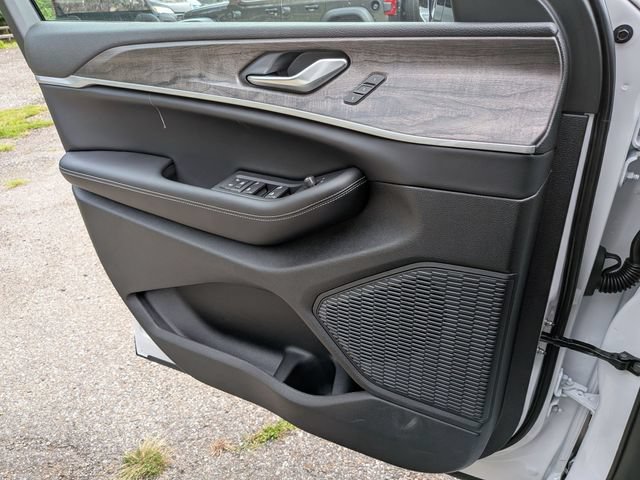 New 2026 Jeep Grand Cherokee Limited AWD/4WD image 22