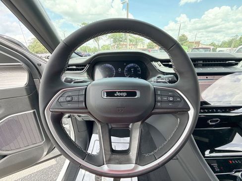 New 2026 Jeep Grand Cherokee L Limited AWD/4WD image 14