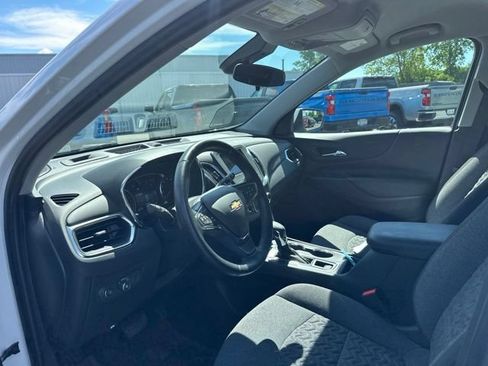 Used 2024 Chevrolet Equinox LT w/ LPO, Floor Liner Package AWD/4WD image 5