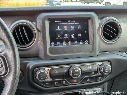 Used 2023 Jeep Wrangler Unlimited Sport AWD/4WD image 13