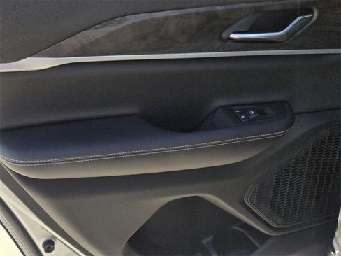 New 2025 Jeep Grand Cherokee Limited image 12